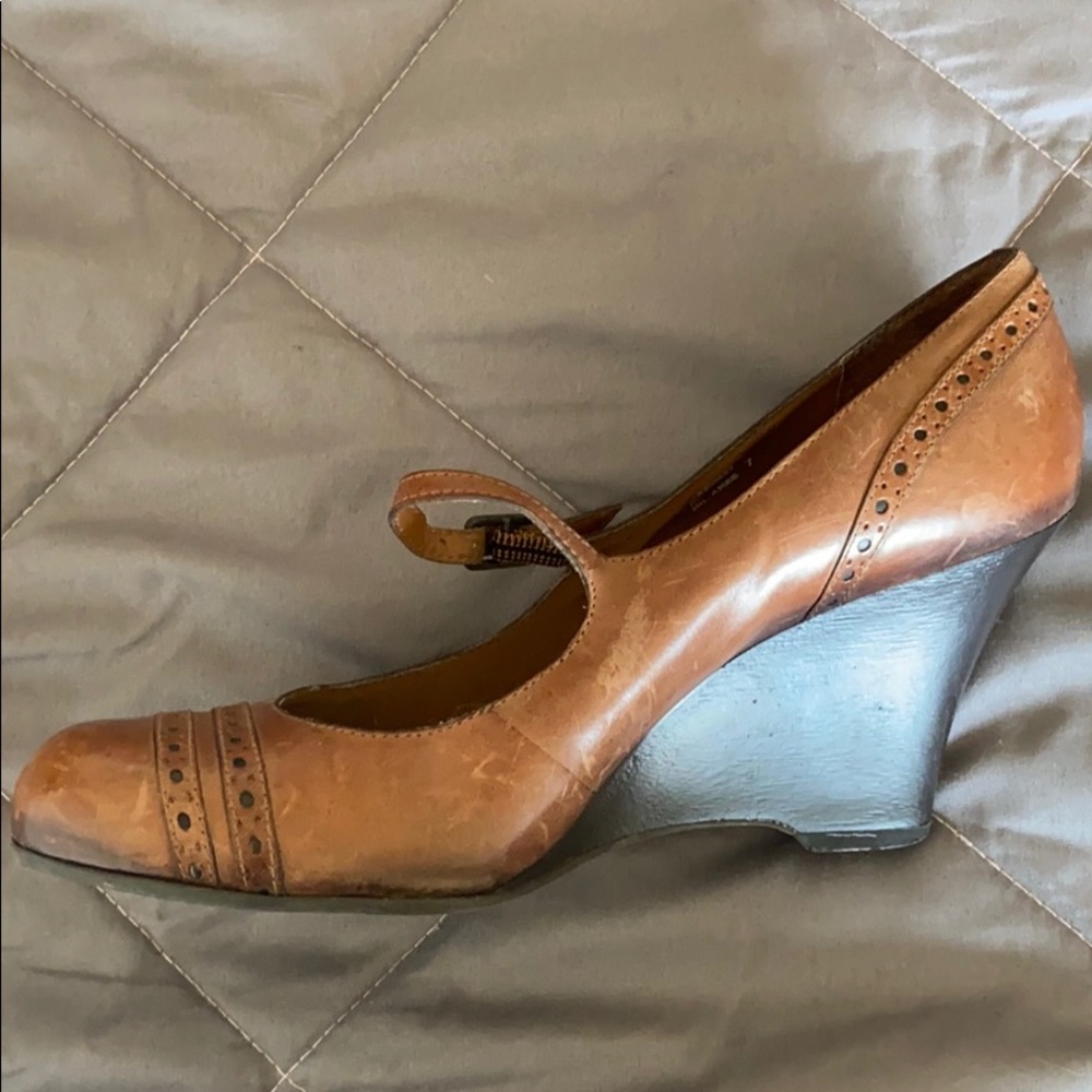Scuffed brown Kenneth Cole buckle mini wedges